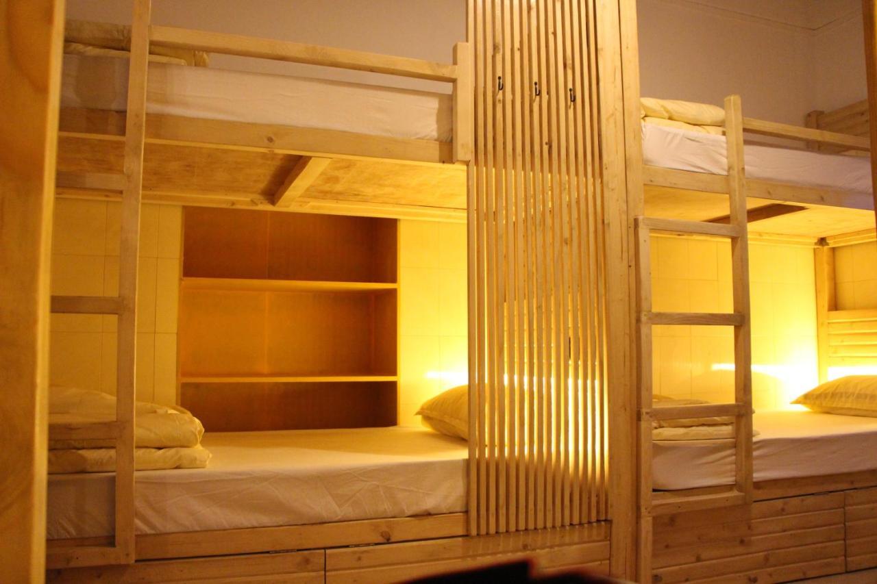 Gosolo Stays Bandra Hostel Mumbai Luaran gambar