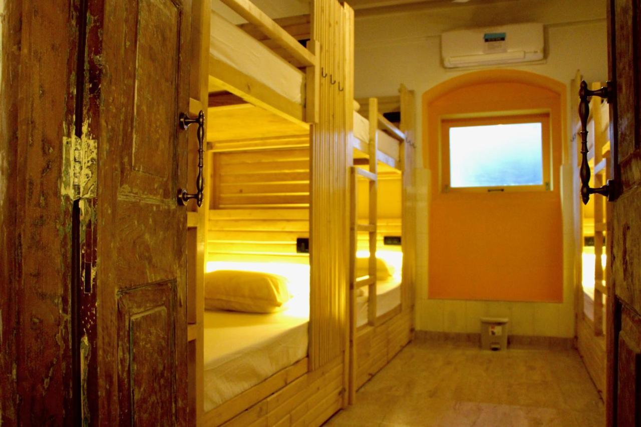 Gosolo Stays Bandra Hostel Mumbai Luaran gambar