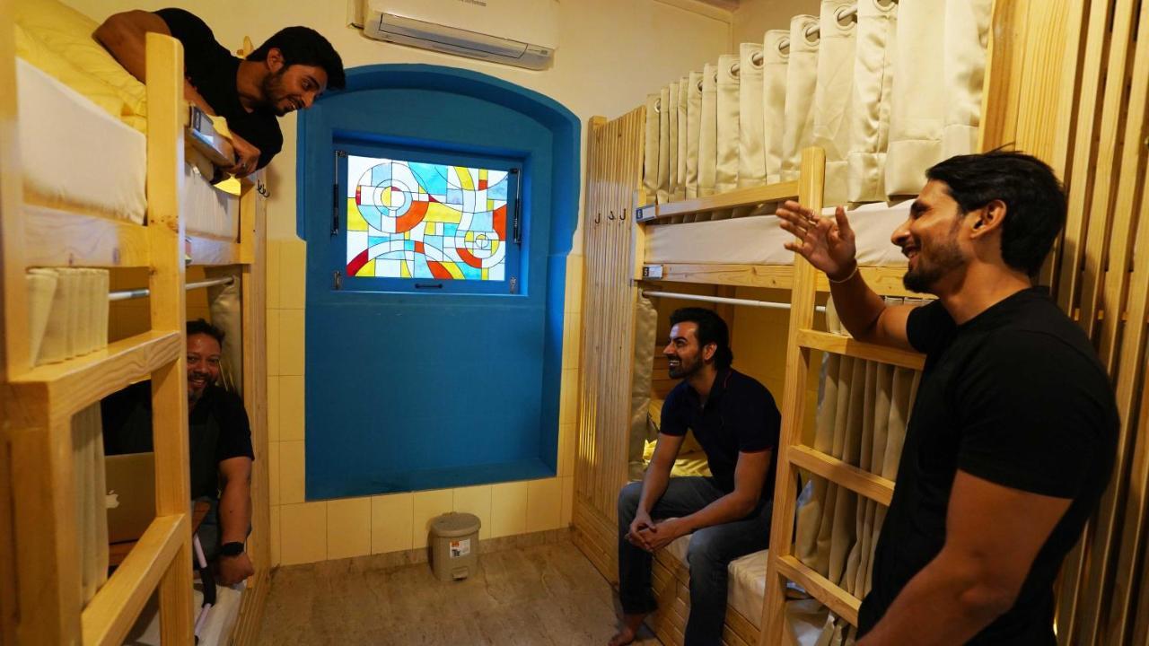 Gosolo Stays Bandra Hostel Mumbai Luaran gambar