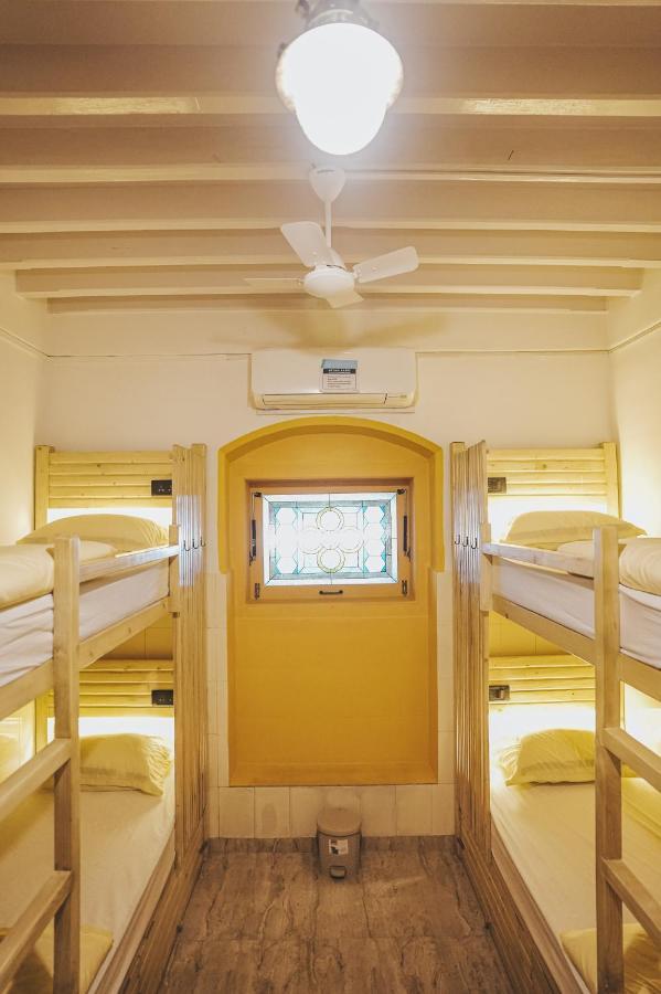 Gosolo Stays Bandra Hostel Mumbai Luaran gambar